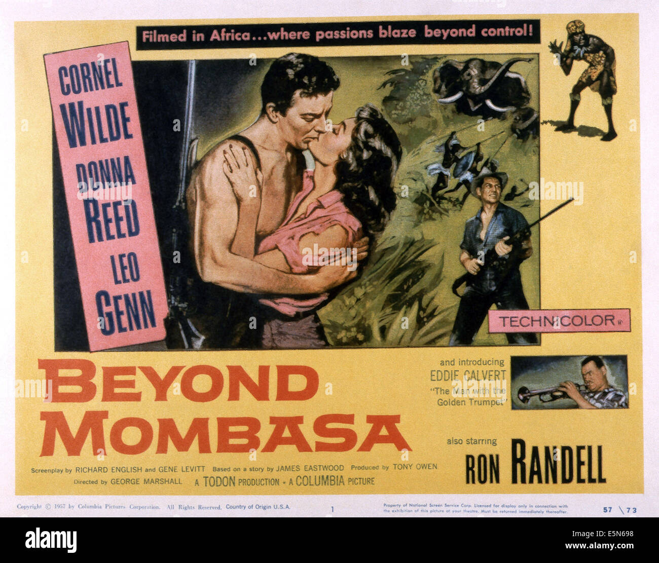 Al di là di Mombasa, da sinistra: Cornel Wilde, Donna Reed, Ron Randell, Eddie Calvert (fondo), 1956 Foto Stock