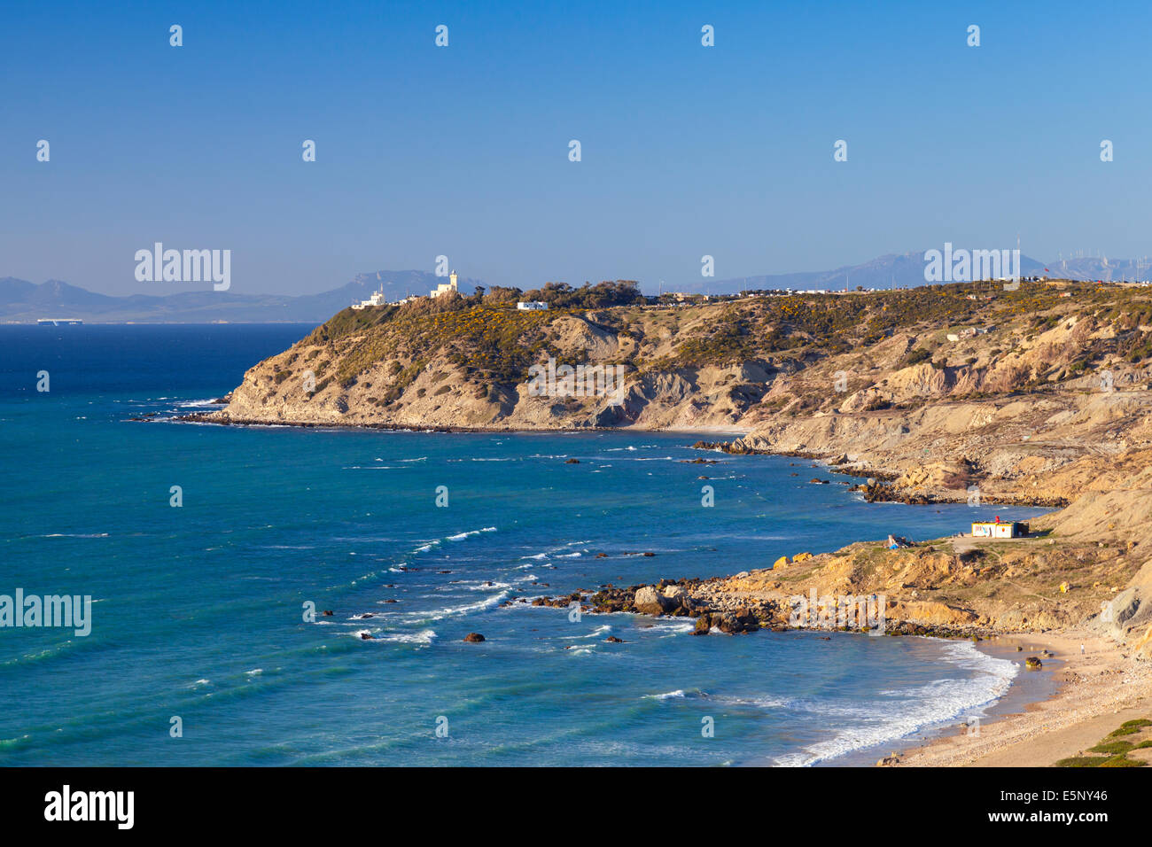 Oceano atlantico costa. Paesaggio di stretto di Gibilterra, Marocco Foto Stock