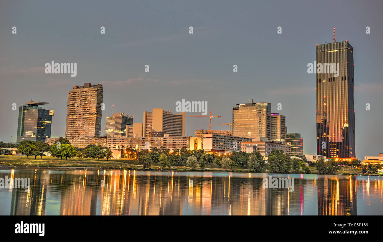 Complesso di edifici che ospita l'Ufficio delle Nazioni Unite a Vienna, Austria Foto Stock