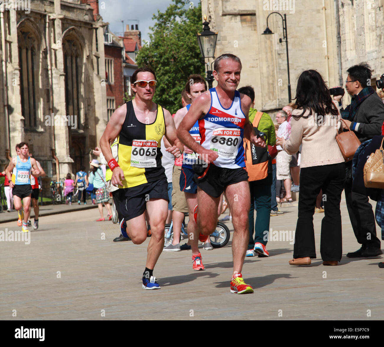 York 10K girare per le associazioni di beneficenza o non di beneficenza Foto Stock