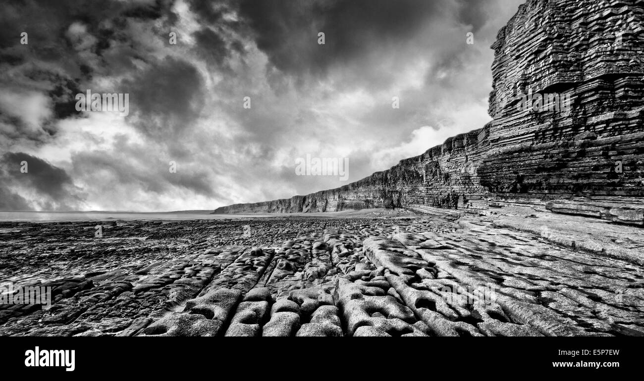 Glamorgan Heritage Coast paesaggio in bianco e nero Foto Stock