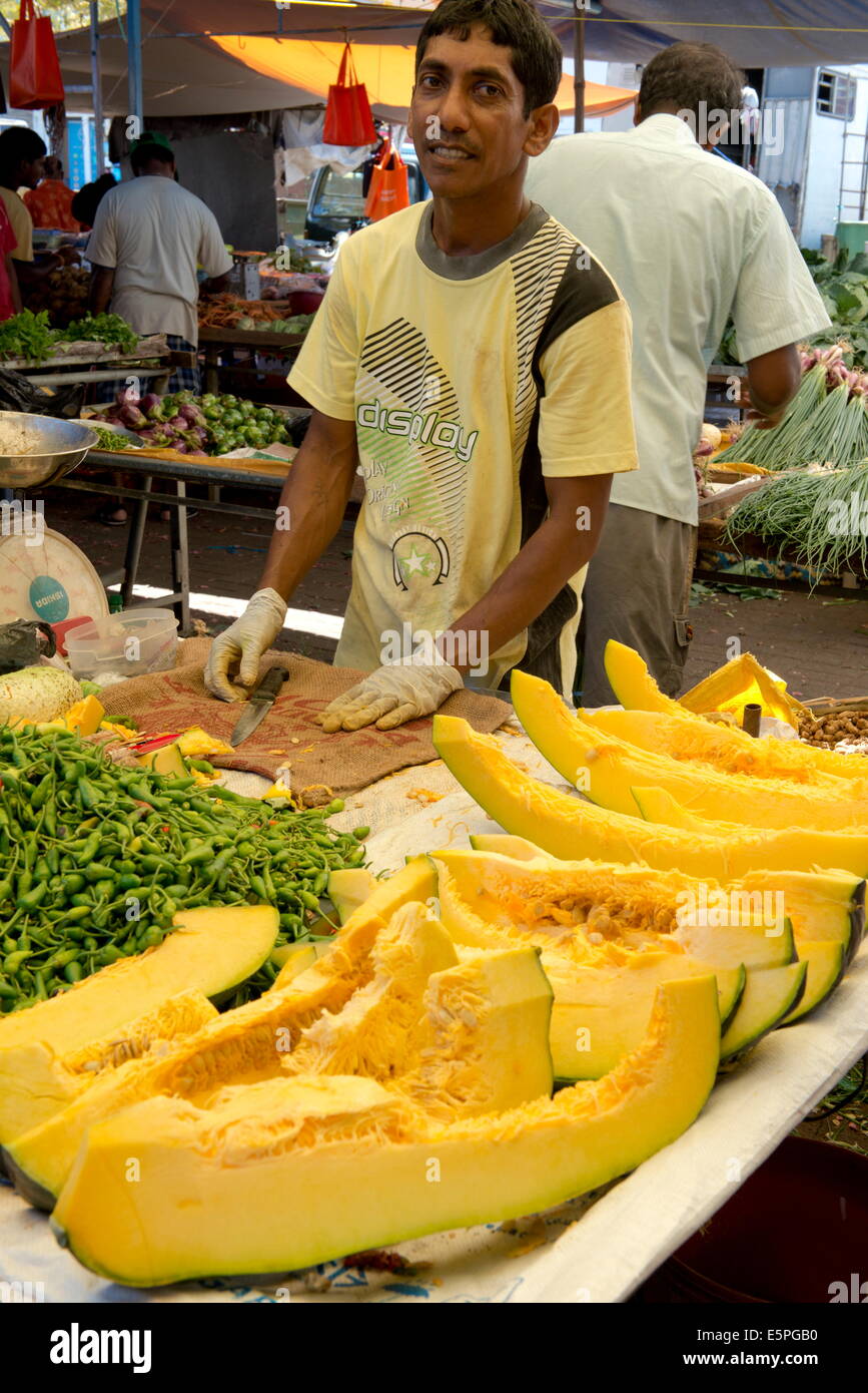 Il mercato in Mahebourg a Maurizio, l'Oceano indiano, Africa Foto Stock