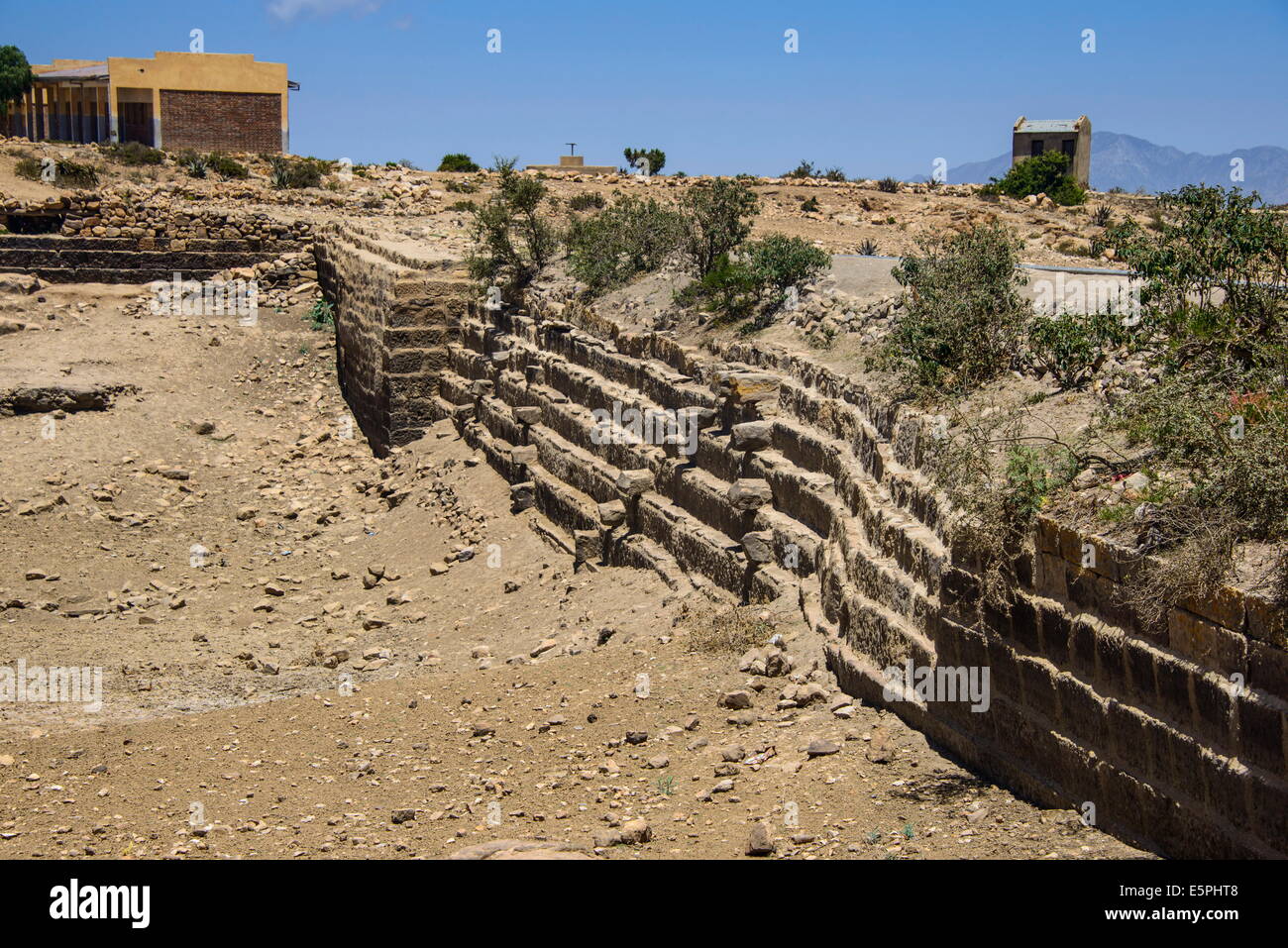 Antica Sahira Dam a Pre-Aksumite insediamento di Qohaito, Eritrea, Africa Foto Stock