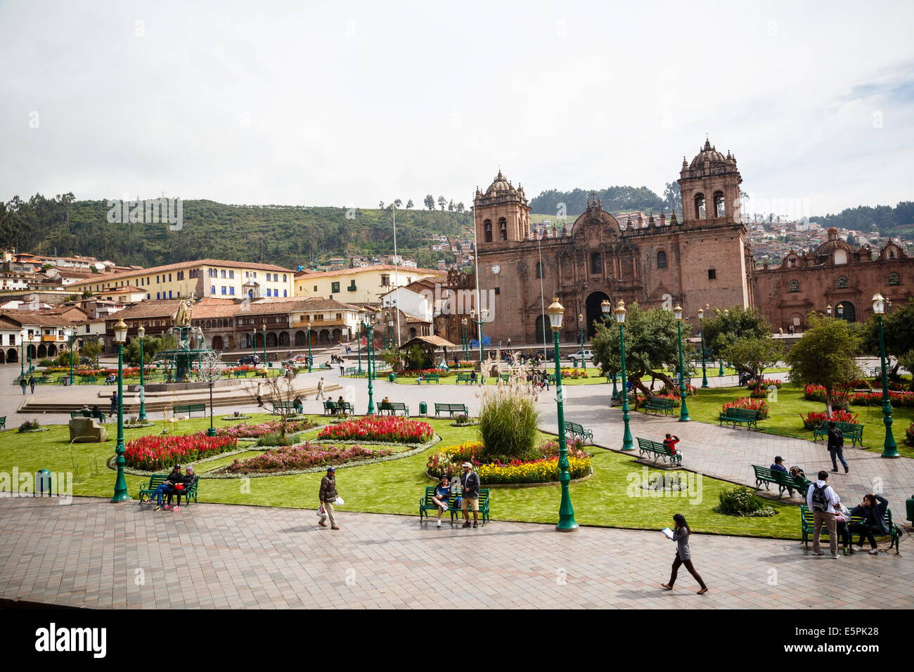 Plaza de Armas con la cattedrale, Cuzco, Sito Patrimonio Mondiale dell'UNESCO, Perù, Sud America Foto Stock