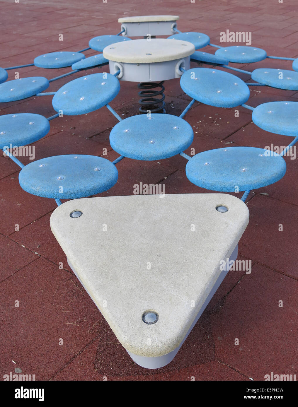 Giocattolo al parco giochi per bambini. Foto Stock