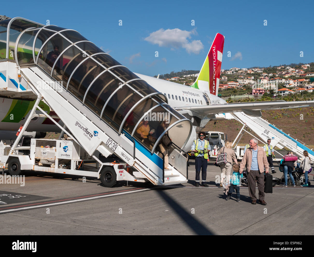 SATA Airlines Airbus A320 all'aeroporto di Madeira Foto Stock