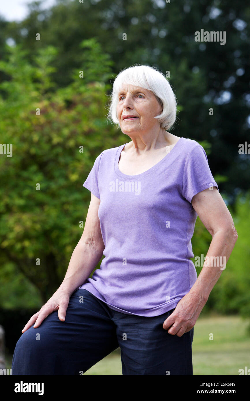 80 anno vecchia donna. Foto Stock