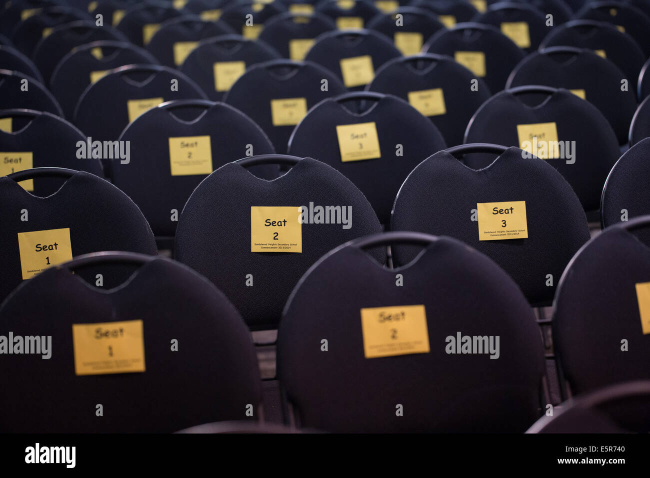 I posti vuoti in una sala Foto Stock