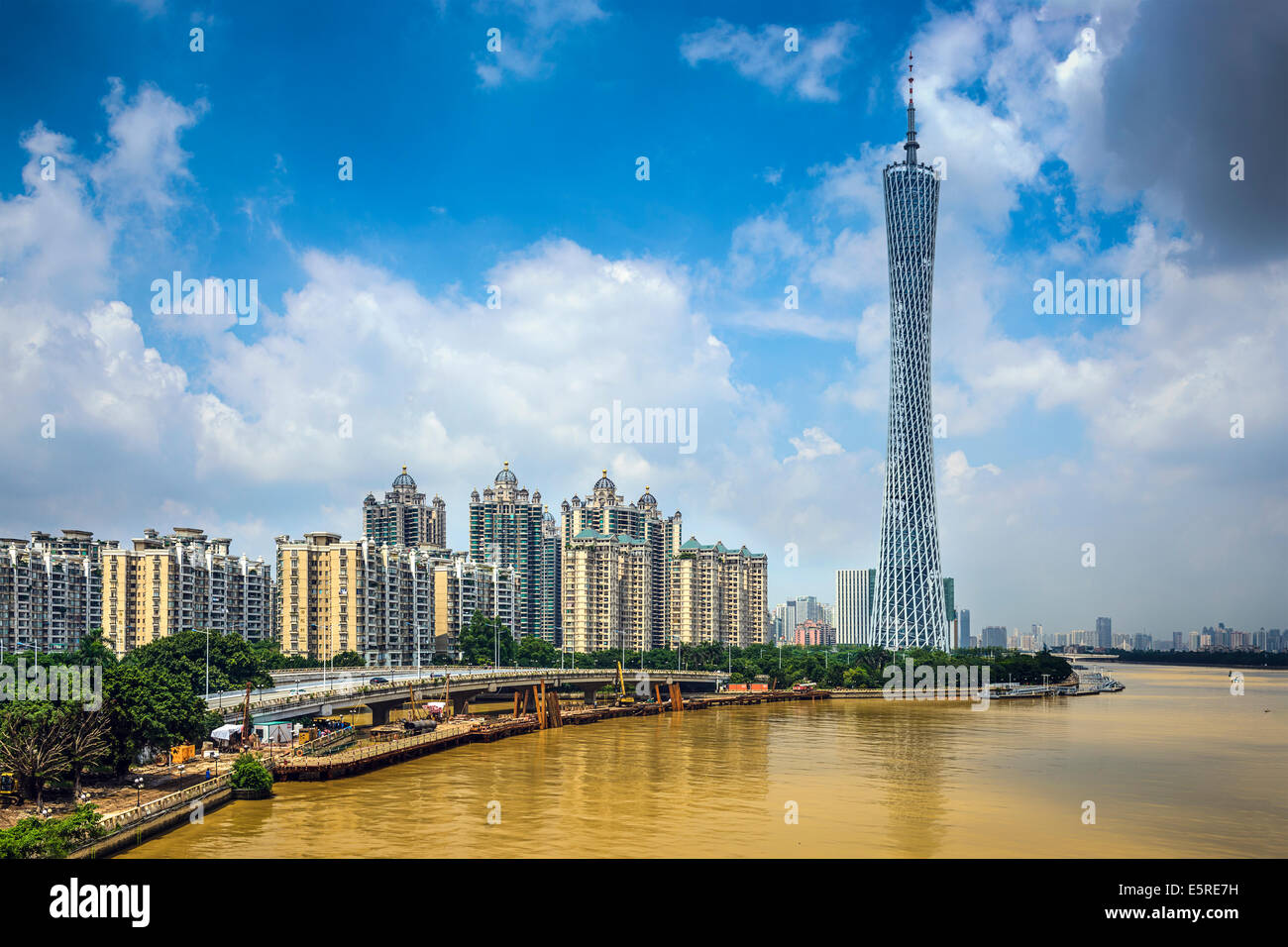 Guangzhou - Cina lo skyline della citta'. Foto Stock
