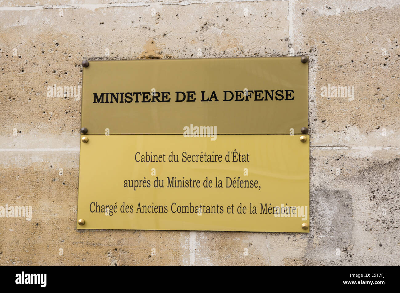 Ministero della difesa per la difesa la piastra sul palazzo del governo, Parigi, Francia Foto Stock