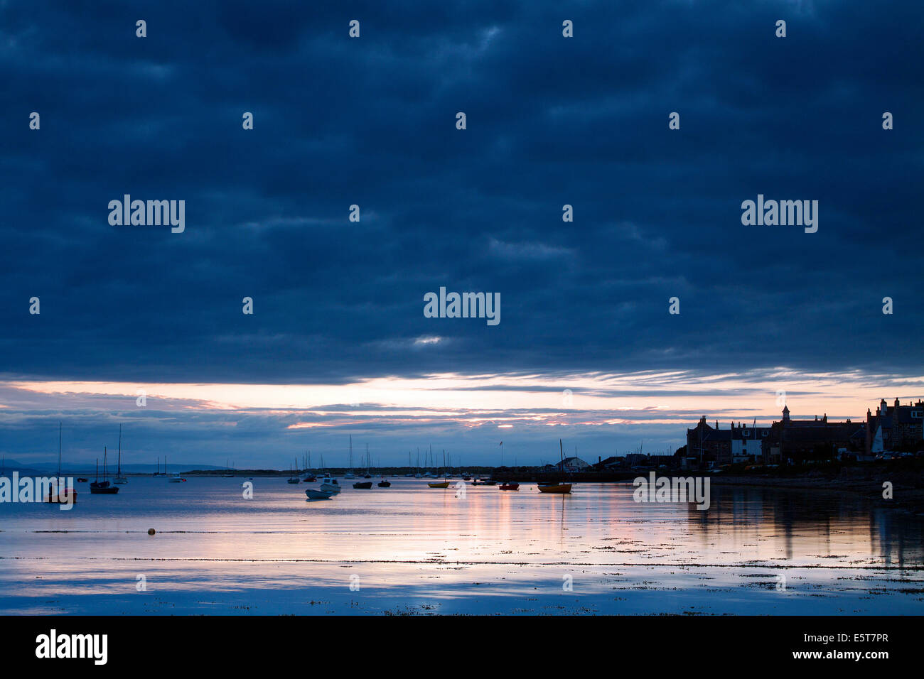 Findhorn Bay al crepuscolo, Moray Foto Stock