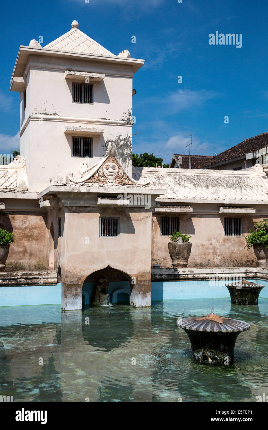 Yogyakarta, Java, Indonesia. Taman Sari, il Castello d'acqua, metà-18th. Secolo, incorporante estraneo disegno influenze. Foto Stock