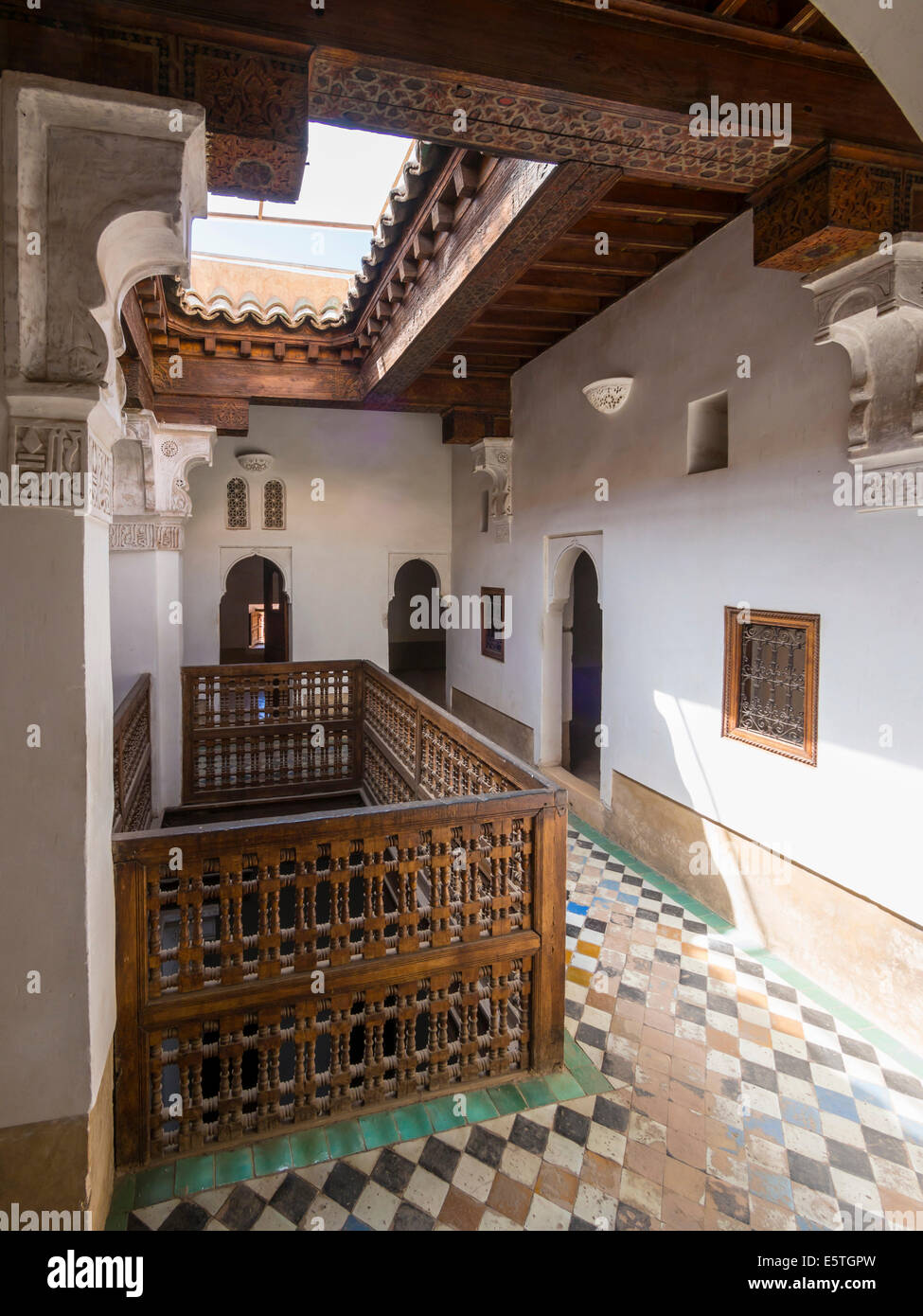 Interno, Ben Youssef madrasa, centro storico, Marrakech, Marrakech-Tensift-Al Haouz, Marocco Foto Stock