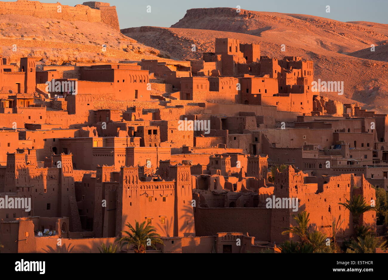 Kasbah Ait Benhaddou, un antico villaggio sul vecchio caravan itinerario tra il deserto del Sahara e Marrakech, sito UNESCO, Marocco Foto Stock
