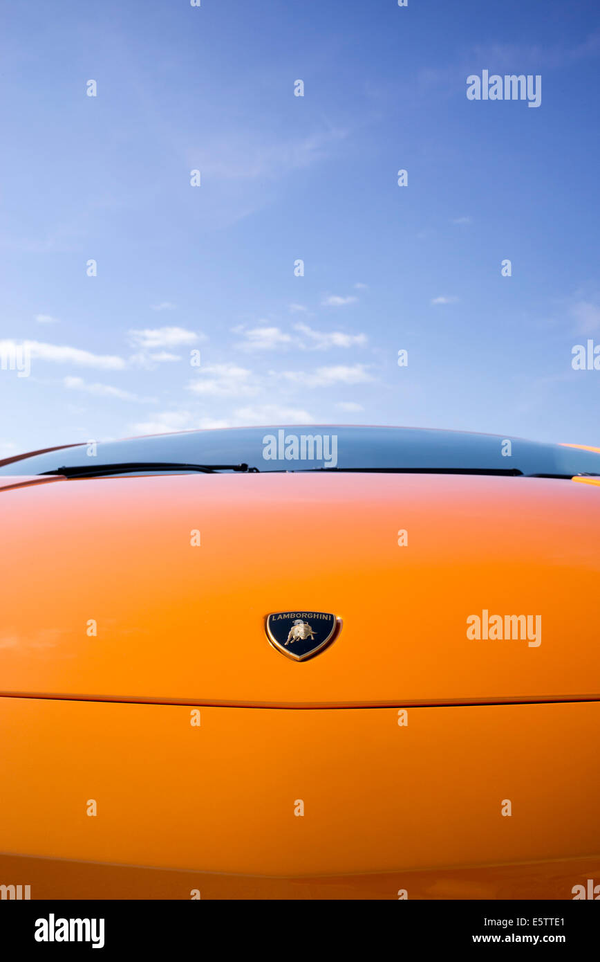 Lamborghini Gallardo della estremità anteriore astratta. Italian super car Foto Stock