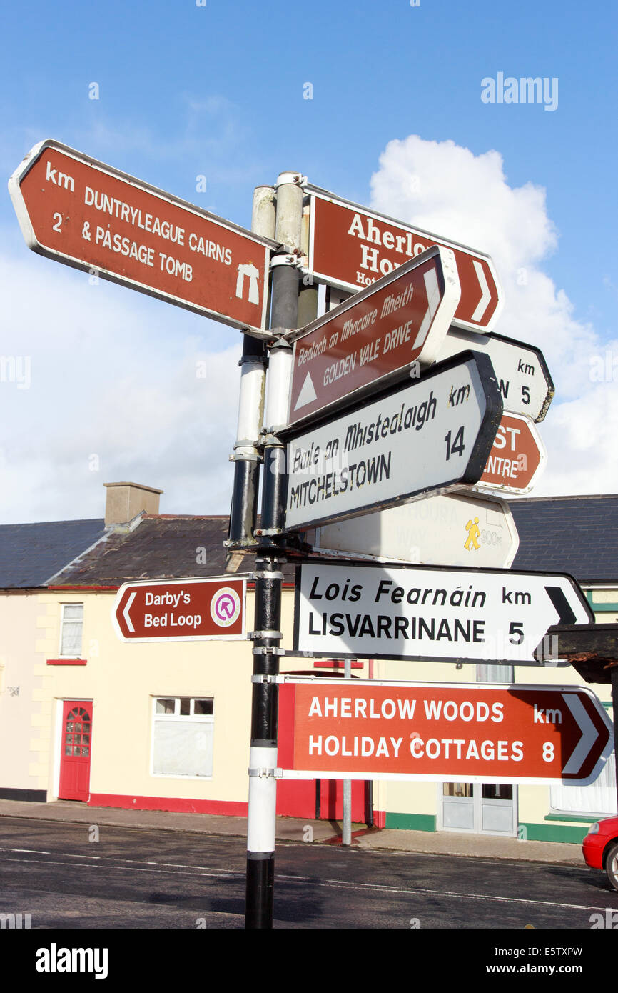 In Irlanda le indicazioni stradali Foto Stock