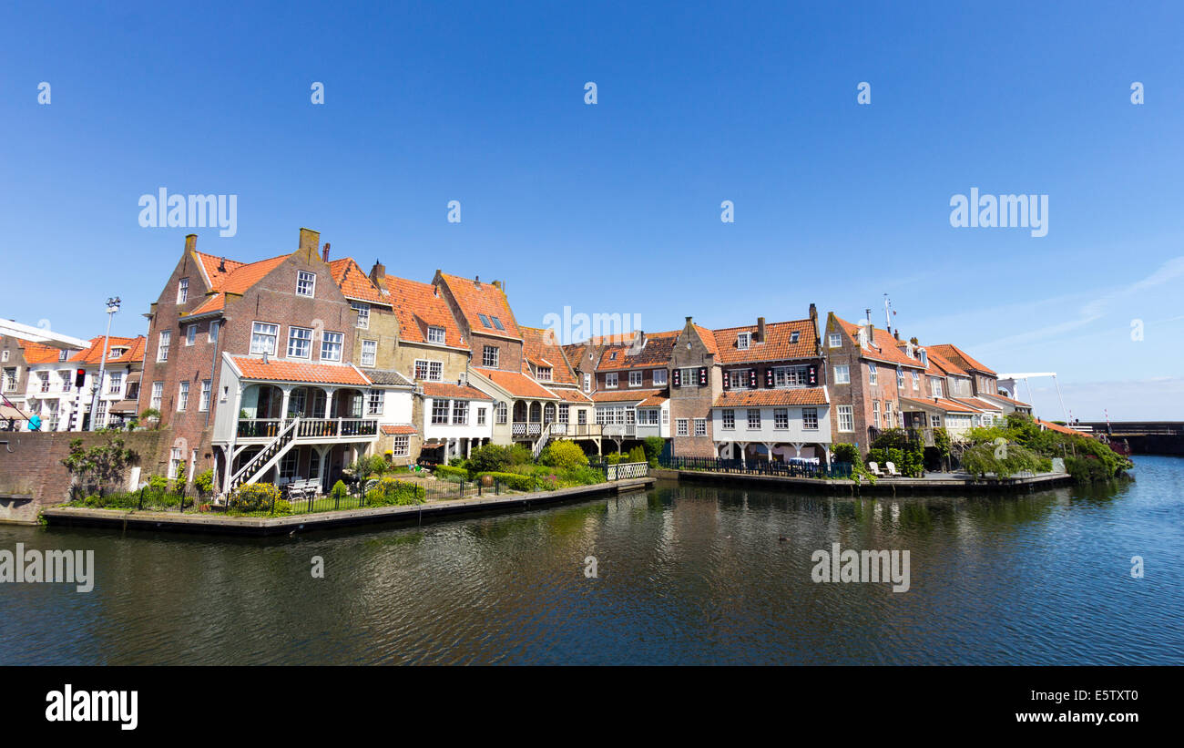 Le case di Enkhuizen, Paesi Bassi. La città era una volta un porto-città di VOC. Foto Stock