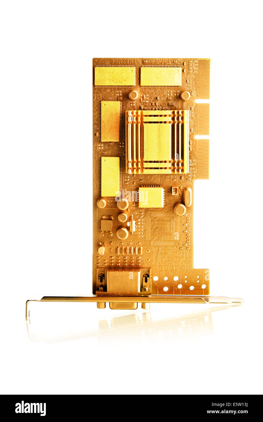 Oro scheda di circuito isolate su sfondo bianco Foto Stock