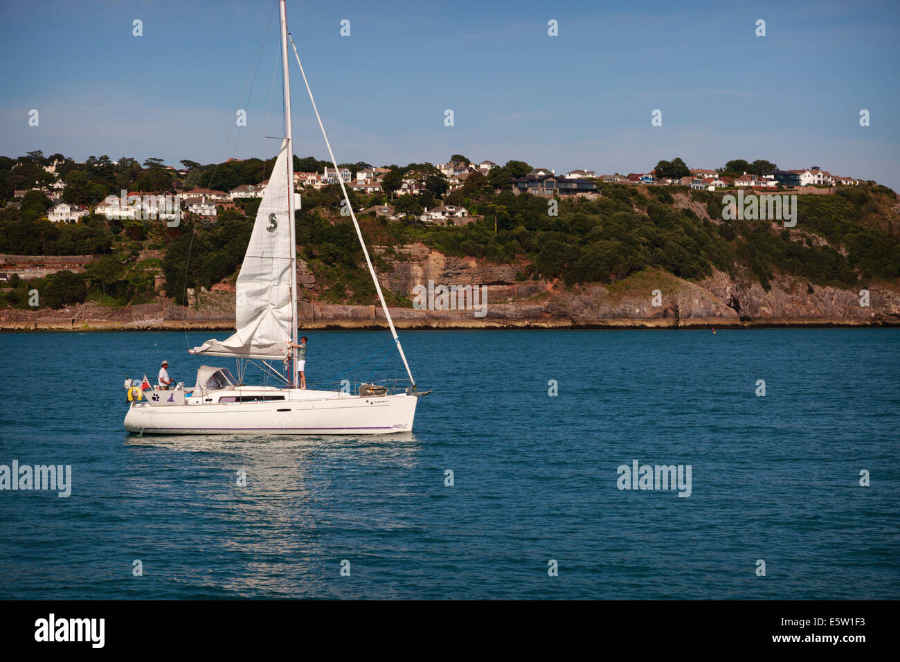 Barche sul mare in estate Foto Stock