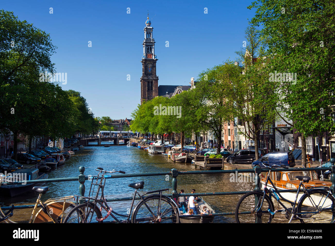 Westerkerk sul canale Prinsengracht Amsterdam, Olanda Foto Stock