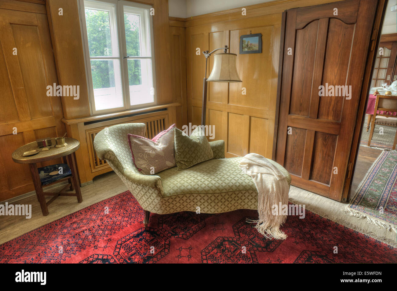 Chaise longue nel salotto di un proprietario di fabbrica, anni cinquanta, Museo dell Industria, Lauf an der Pegnitz, Media Franconia, Bavaria Foto Stock