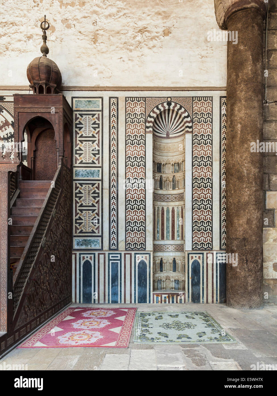 Minbar o pulpito alla moschea di alabastro o moschea di Muhammad Ali Pasha, Il Cairo, Egitto Foto Stock