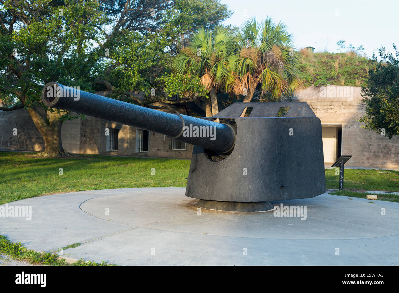 Gun emplacement a Fort De Soto museum, Florida, Stati Uniti d'America Foto Stock