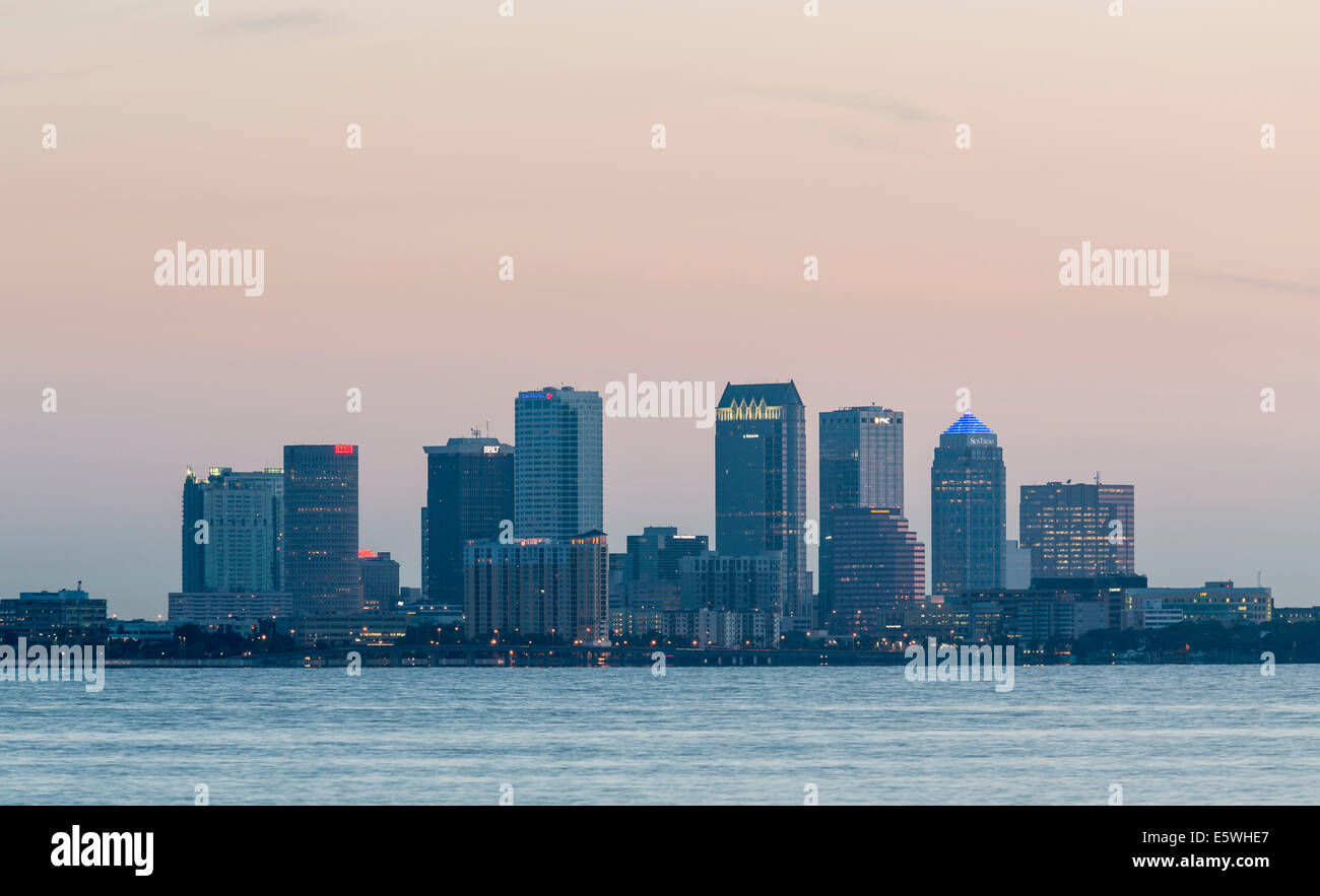 Sunrise oltre a Tampa, Florida, Stati Uniti d'America Foto Stock