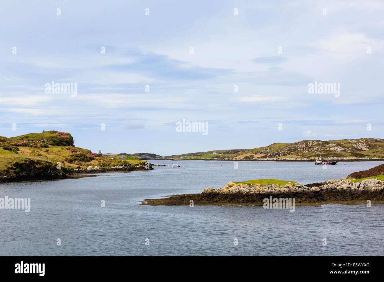 Vista mare a Loch Sgioport, Sud Uist, Ebridi Esterne, Western Isles, Scozia, Regno Unito, Gran Bretagna, Europa Foto Stock