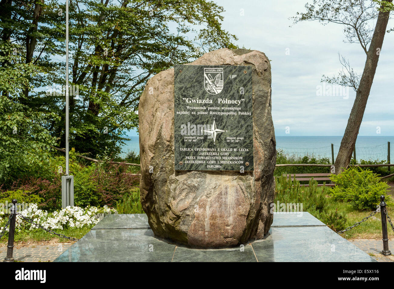 Stella del Nord obelisco marcatura polacco il punto più settentrionale in Jastrzębia Góra, Polonia Foto Stock