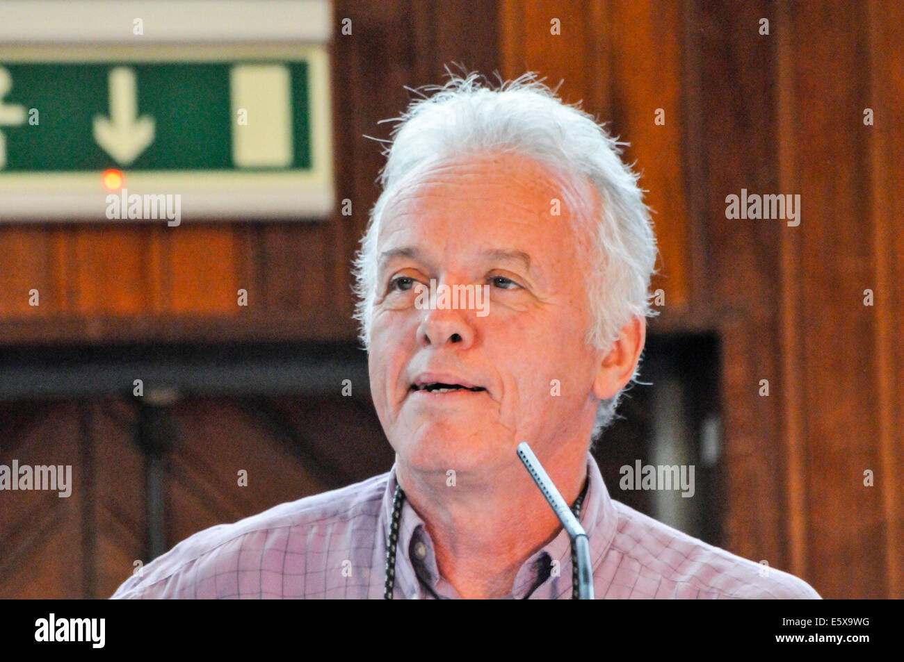 Belfast, Irlanda del Nord. 6 agosto 2014 - BBC NI Presenter, Noel Thompson Credit: stephen Barnes/Alamy Live News Foto Stock