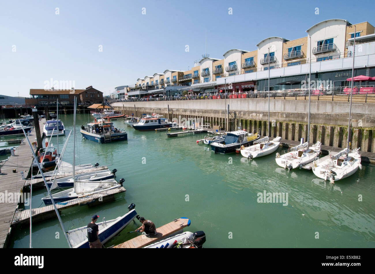 Brighton Marina uk barche barche barca Foto Stock