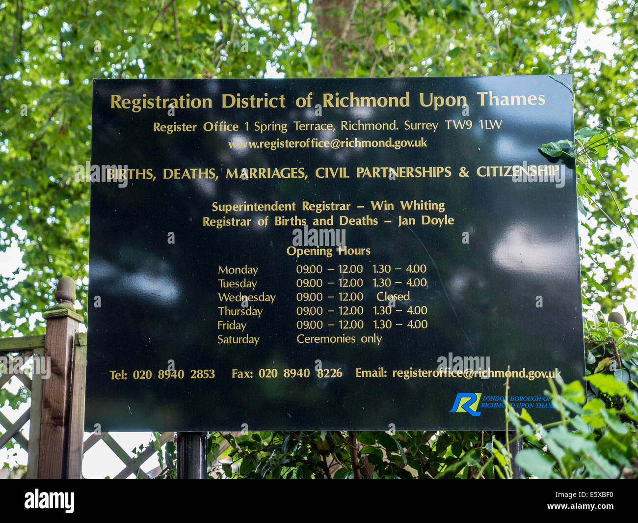 Richmond upon Thames, Surrey, London TW9 - Ufficio del Registro di nascite, decessi, matrimoni, partenariati civile e cittadinanza Foto Stock