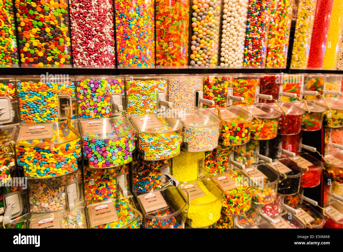 Negozio di caramelle Foto stock - Alamy