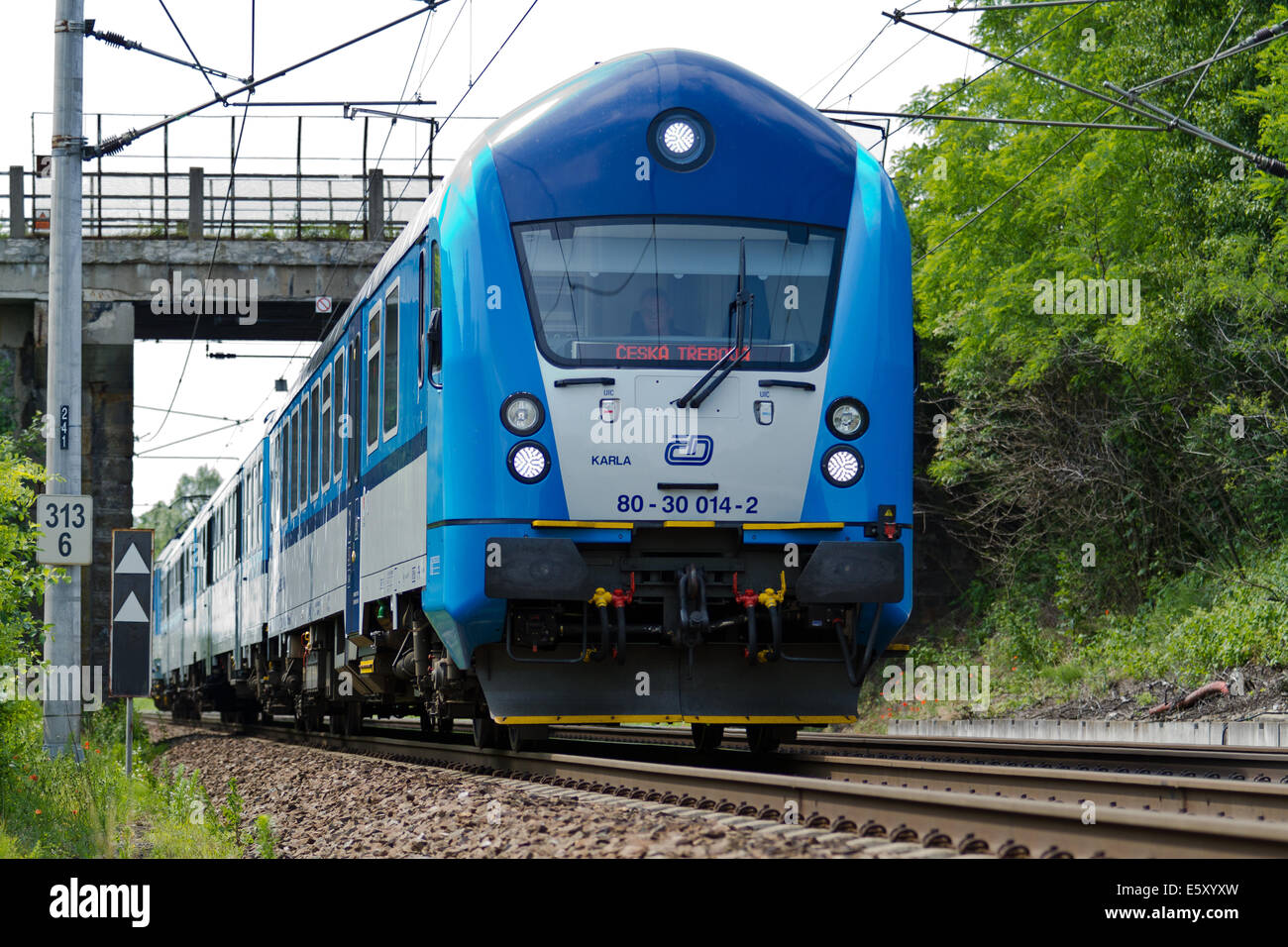 Ferrovia ceca,České dráhy,ČD,cd,cargo,corsa,rail,le vie,suicidio,treni,locomotore,express,velocità,pericolo,pericoloso, industriali, Ferrovia Foto Stock