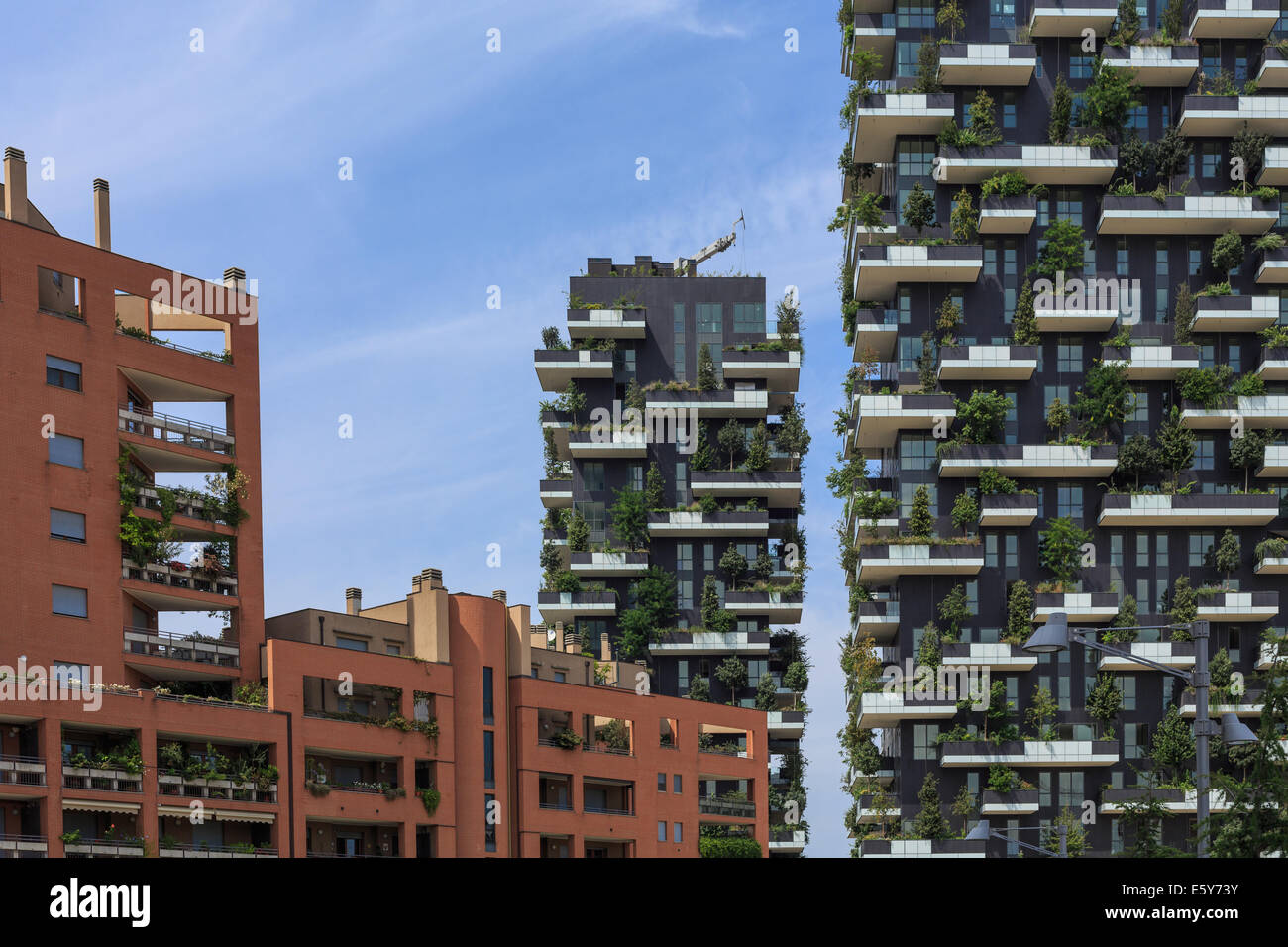 Bosco Verticale (Bosco verticale) è una coppia di torri residenziali in la Porta Nuova quartiere di Milano, Italia, Foto Stock