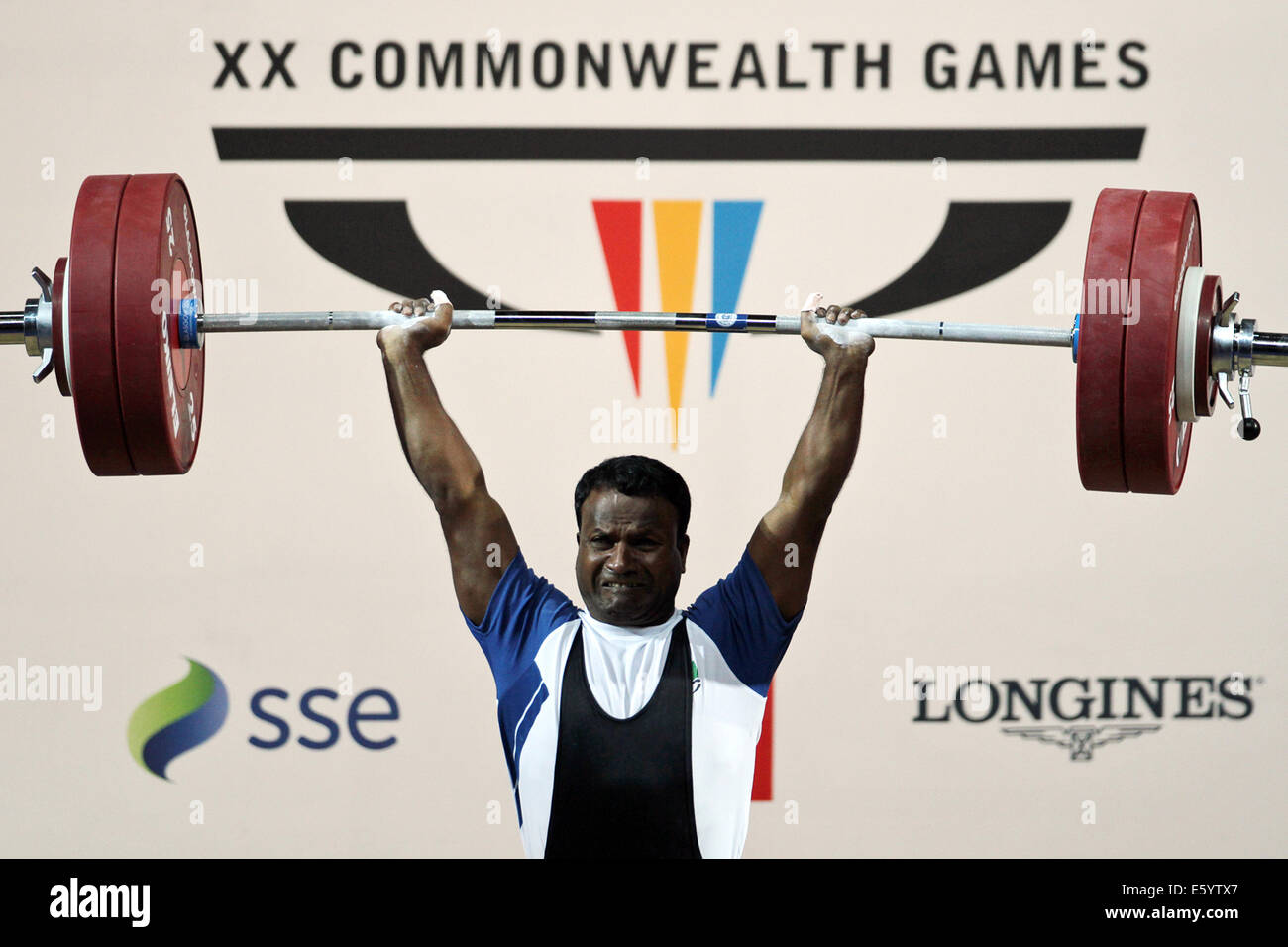 L'Islam Hamidul del Bangladesh negli uomini 69kg gruppo B di sollevamento pesi categoria al 2014 giochi del Commonwealth, Glasgow. Foto Stock