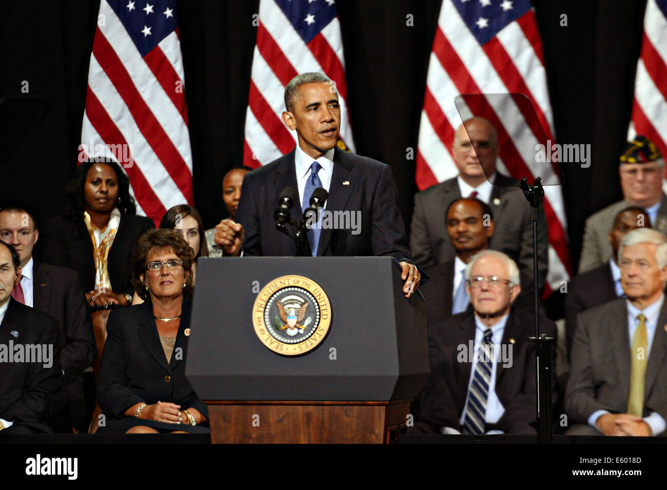 Il Presidente Usa Barack Obama parla prima della firma in legge un disegno di legge per revisionare il reparto degli affari di veterani nel corso di una cerimonia che si terrà il 7 agosto 2014 a Fort Belvoir, Virginia. Foto Stock