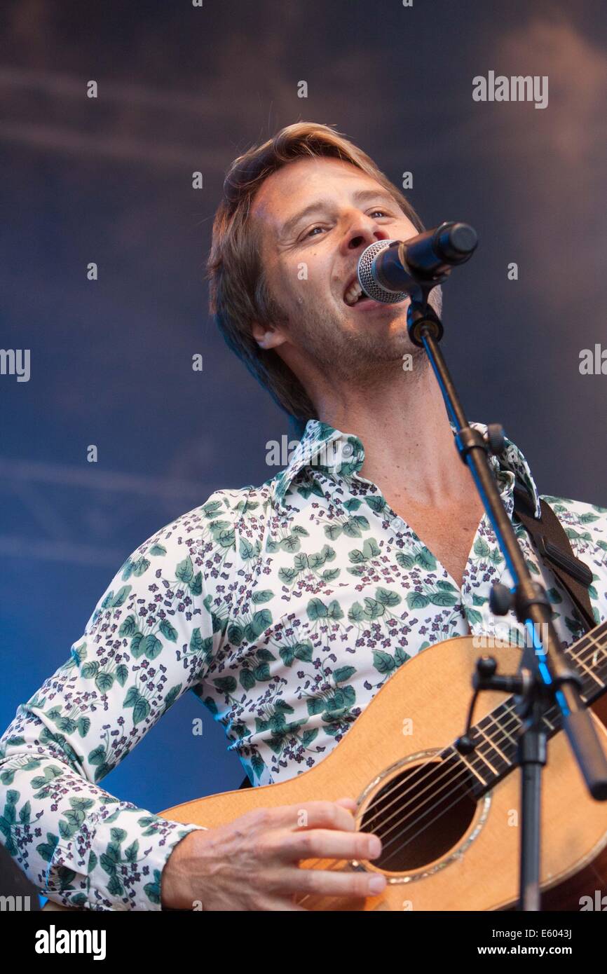 Chesney Hawkes effettuando al Dubai Duty Free Shergar Cup in concerto a Ascot Racecourse Foto Stock