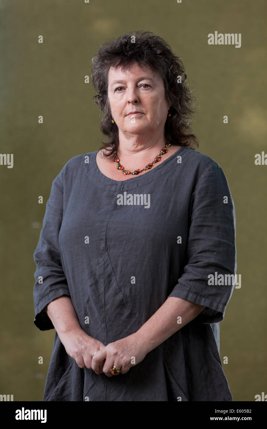 Carol Ann Duffy, Gran Bretagna la prima donna poeta laureato che compaiono all'Edinburgh International Book Festival, 2014, in apertura di giornata. Edimburgo, Scozia, Regno Unito. 9 agosto 2014 Foto Stock