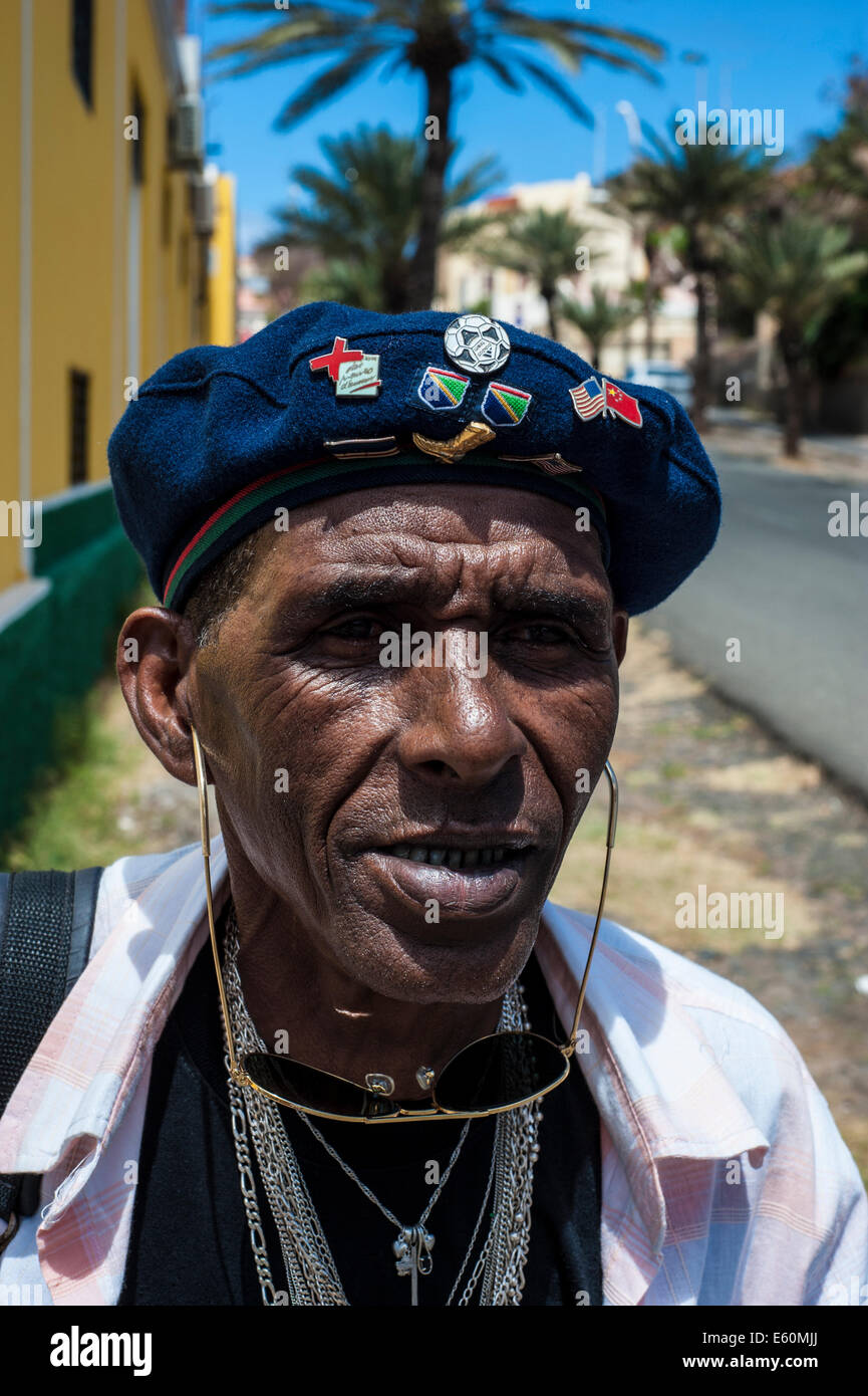 Persone native di Mindelo, l'unica città sull'isola di Sao Vicente a Capo Verde arcipelago. Africa occidentale. Foto Stock