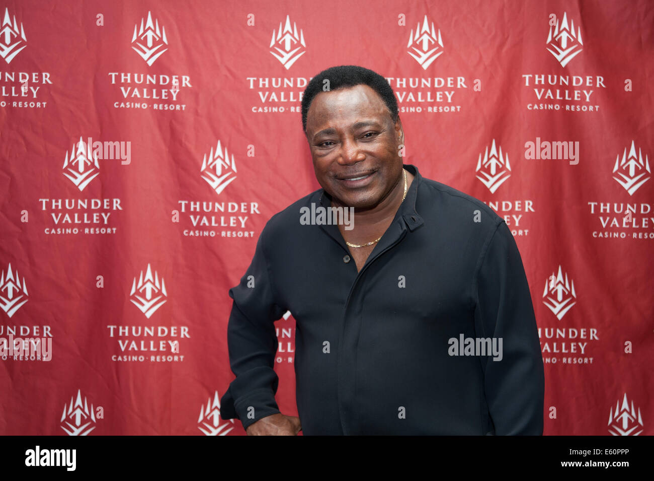 LINCOLN, CA - Luglio 26: George Benson pone per incontrare e salutare le foto al Thunder Valley Casino Resort a Lincoln, la California il J Foto Stock