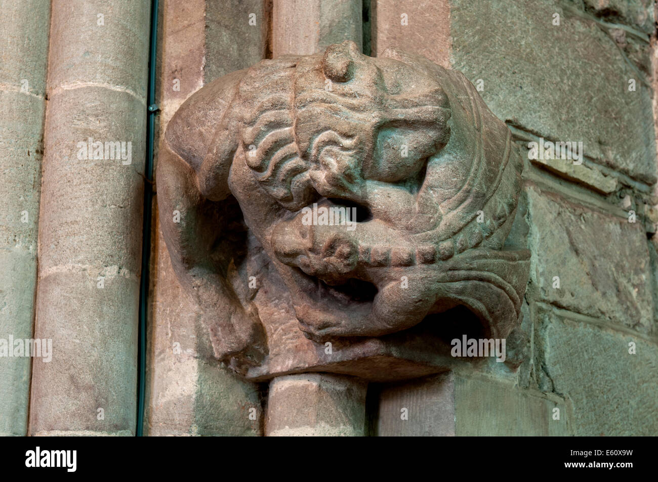 Il carving in San Michele e Tutti gli Angeli Chiesa, Ledbury, Herefordshire, England, Regno Unito Foto Stock