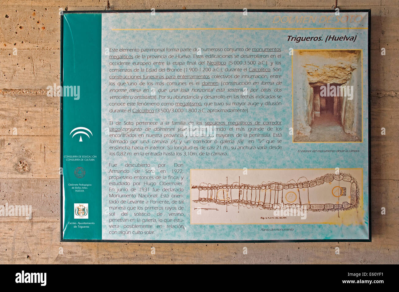 Dolmen de Soto - tra il 3800 e 2500 BC, poster informativo, Trigueros, provincia di Huelva, regione dell'Andalusia, Spagna, Europa Foto Stock
