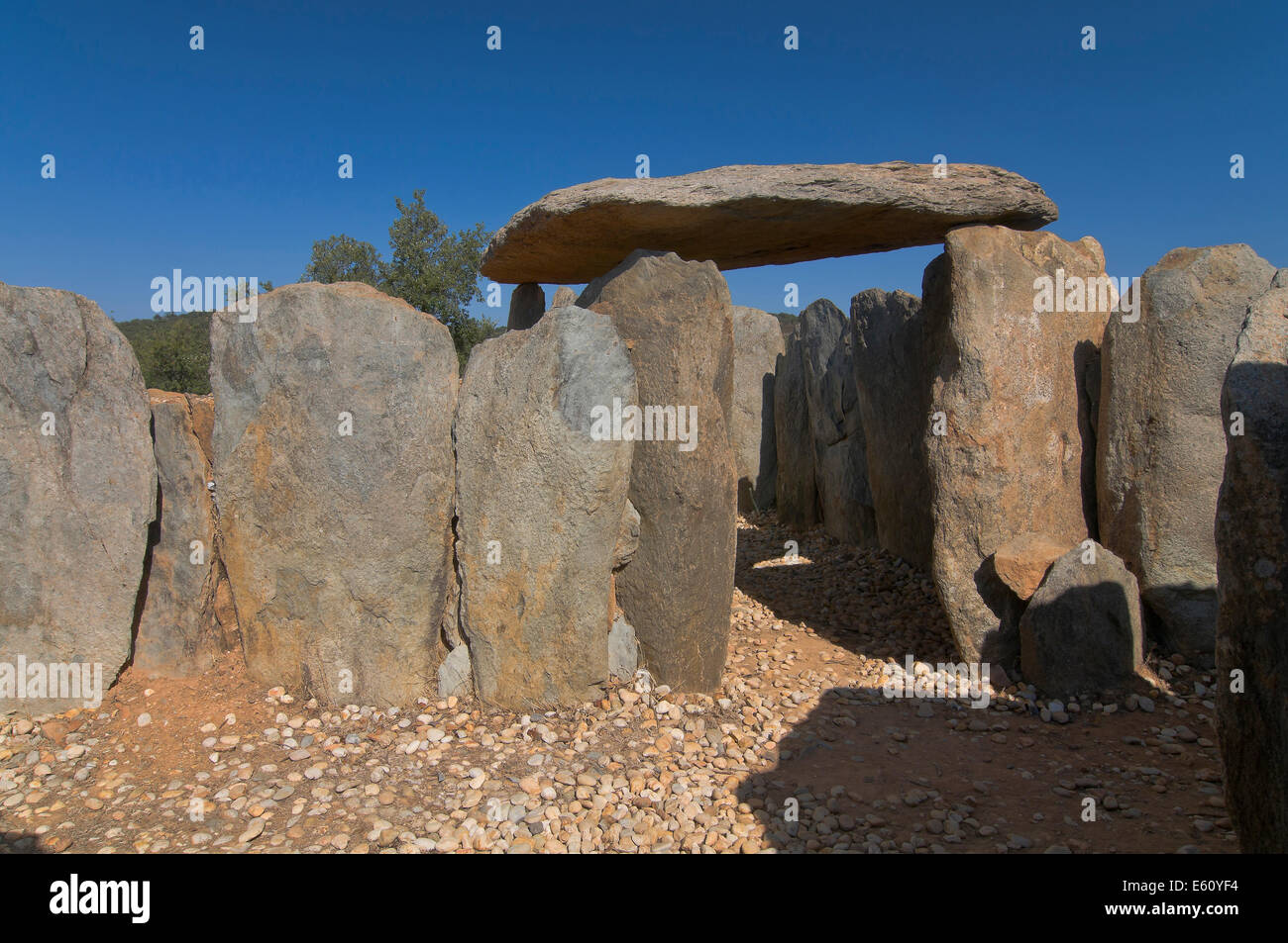 Dolmen di El Pozuelo - compreso tra 2500-2200 BC, Zalamea La Real. La provincia di Huelva, regione dell'Andalusia, Spagna, Europa Foto Stock
