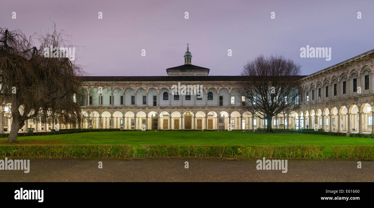 Fine cortile barocco di Francesco Maria Richini, Ospedale Maggiore, ora Università, Milano, Lombardia, Italia Foto Stock