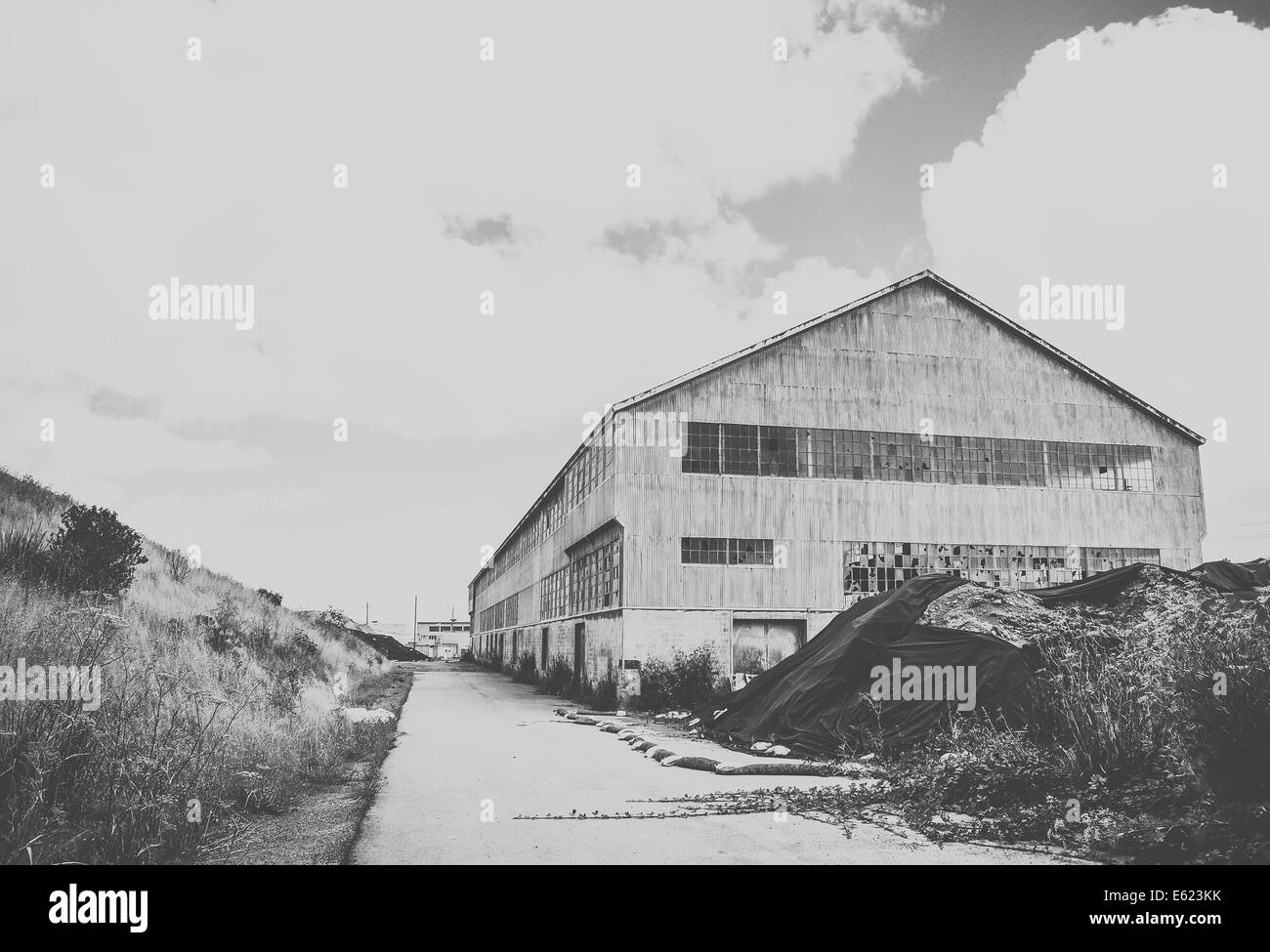 Un magazzino abbandonato a cacciatori navel cantiere in San Francisco. Foto Stock