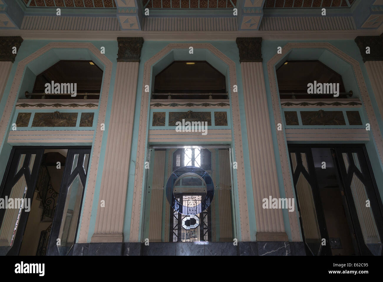 La lobby, Bacardi building, capolavoro di art deco, Havana, Cuba Foto Stock