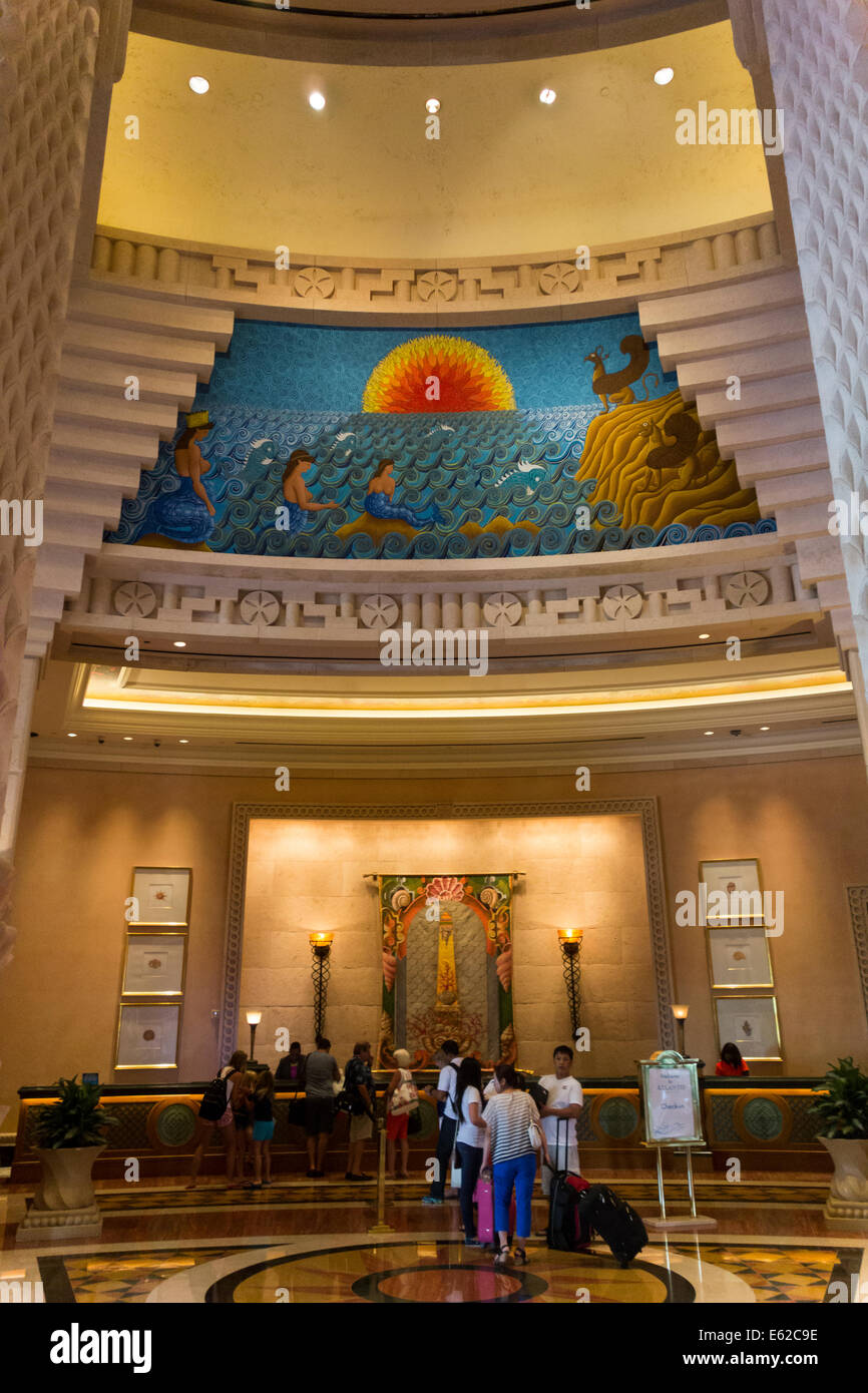La lobby, Atlantis Paradise Island Resort, Bahamas Foto Stock