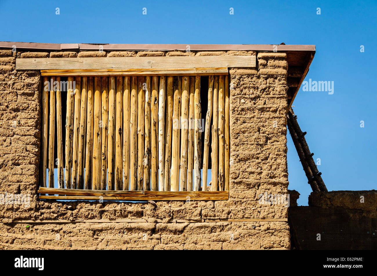 Adobe dettagli architettonici, Picuris Pueblo, Nuovo Messico Foto Stock